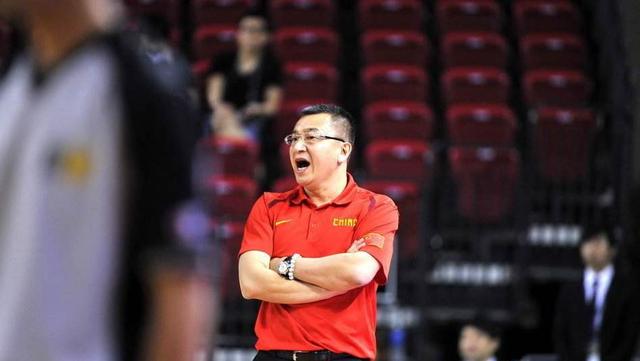 官宣！中国篮坛最有争议主帅重返国家队，姚明正式整改青训梯队？(2)
