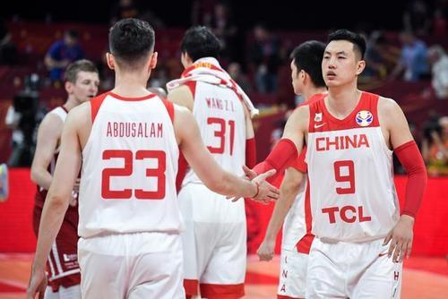 谁是中国篮球中，三分球命中率最高的？(1)