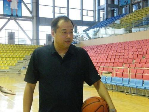 谁是中国篮球中，三分球命中率最高的？(6)