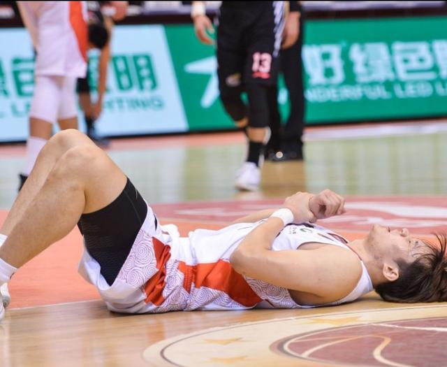 中国男篮希望要回来了！小丁下赛季回归赛场，山东或将东山再起(2)