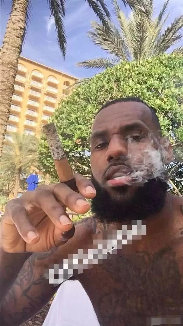 nba球星都抽烟吗 NBA球星抽烟(2)