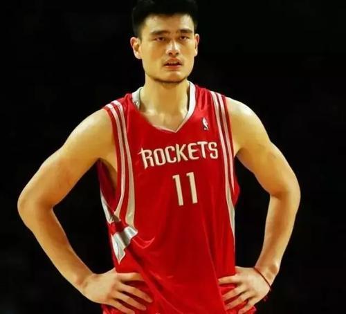目前效力nba中国球员 盘点效力过NBA的中国球员(1)