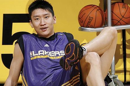 中国球员进nba有几个 所有中国球员进入NBA球队名单(10)
