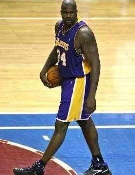 nba球员的小腿肌肉 NBA球员的小腿有多细(1)
