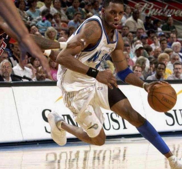 nba球员的小腿肌肉 NBA球员的小腿有多细(4)