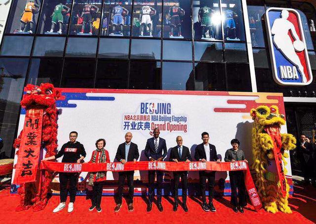 nba球衣实体店 NBA北京旗舰店正式开业(1)
