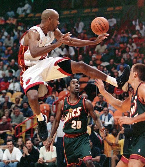 nba球员裤裆 NBA球员的腿脚功夫——裤裆下面的杀气(10)