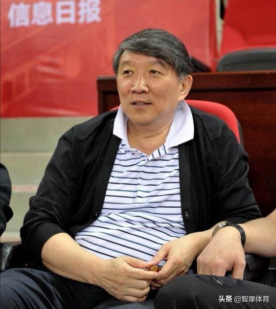 nba谁的投篮姿势适合中国高中生 我们能不能把库里式投篮作为中国青少年篮球培训的模板(1)