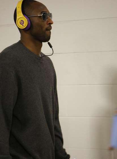 nba明星耳机 NBA球星们与耳机的故事(3)