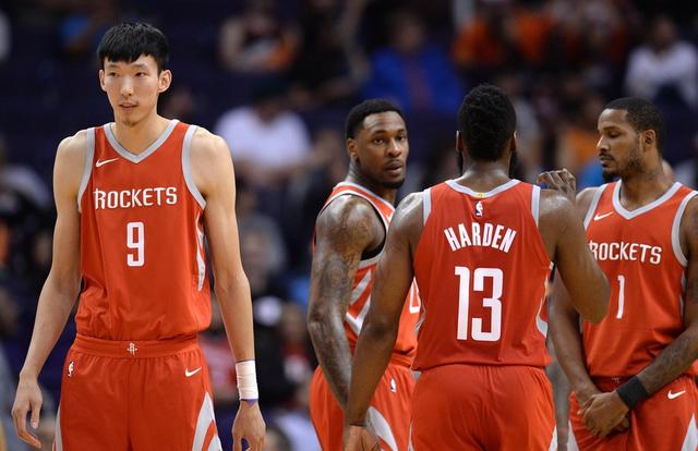 现今中国球员谁在nba NBA再现三位中国球员(1)