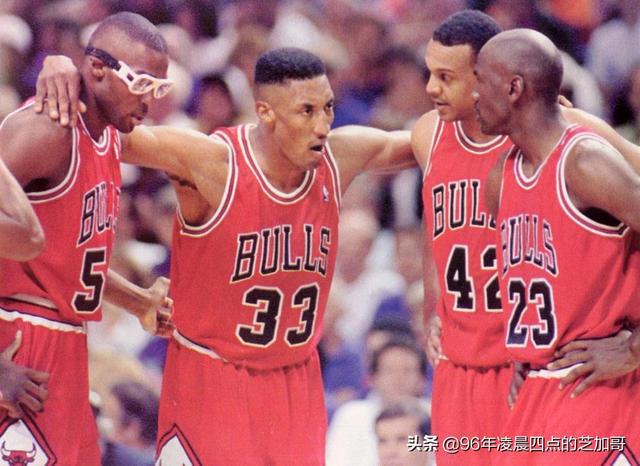 93nba总决赛 1993年NBA总决赛第四场——钻石一代的经典对决(6)