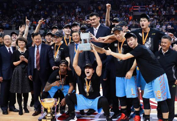 CBA总冠军俱乐部奖励有多少，广东宏远最大气，新疆男篮最特别(3)