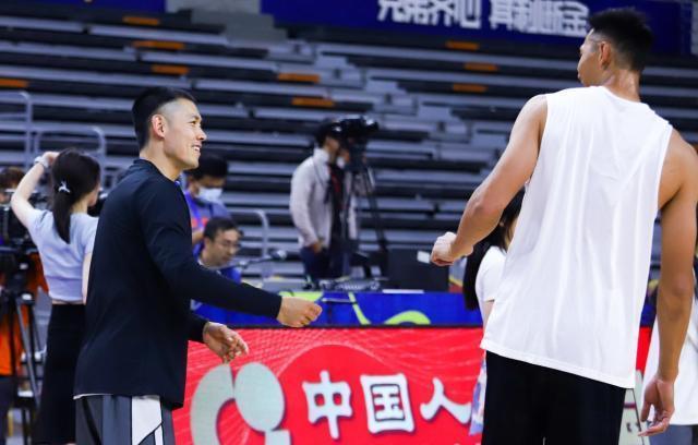 唏嘘！中国男篮十二年匆匆过，08奥运黄金一代下赛季或仅剩1人(3)