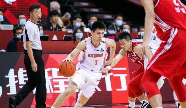 中国男篮集训完毕，校园三少完成国家队体验，一人表现受杜锋肯定(3)