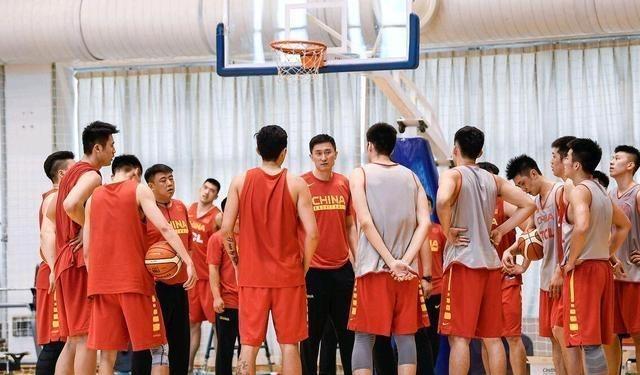 中国男篮集训完毕，校园三少完成国家队体验，一人表现受杜锋肯定(5)