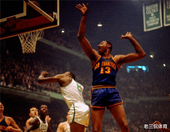 场均29.5分在1961-62赛季无法跻身NBA前四，那前四分别场均多少分(6)