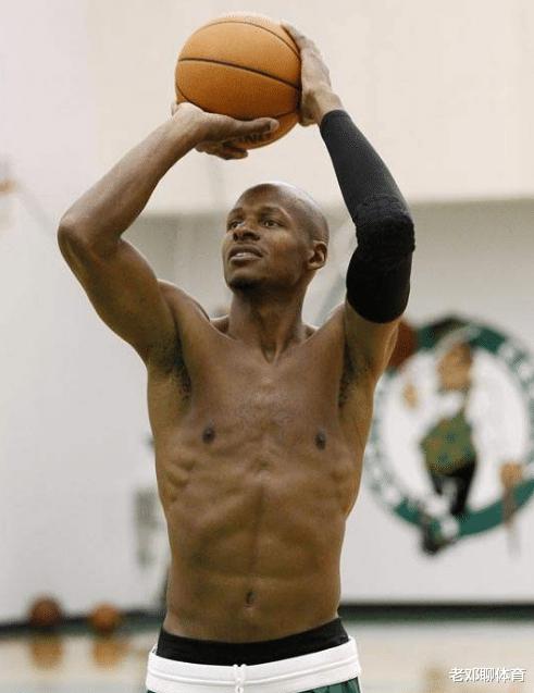 NBA这些瘦子其实是肌肉男，库里浑身是肌肉 雷阿伦有鲨鱼肌(5)