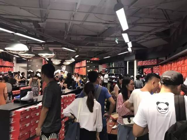 nba专柜杭州 NIKE、Adidas最低三折