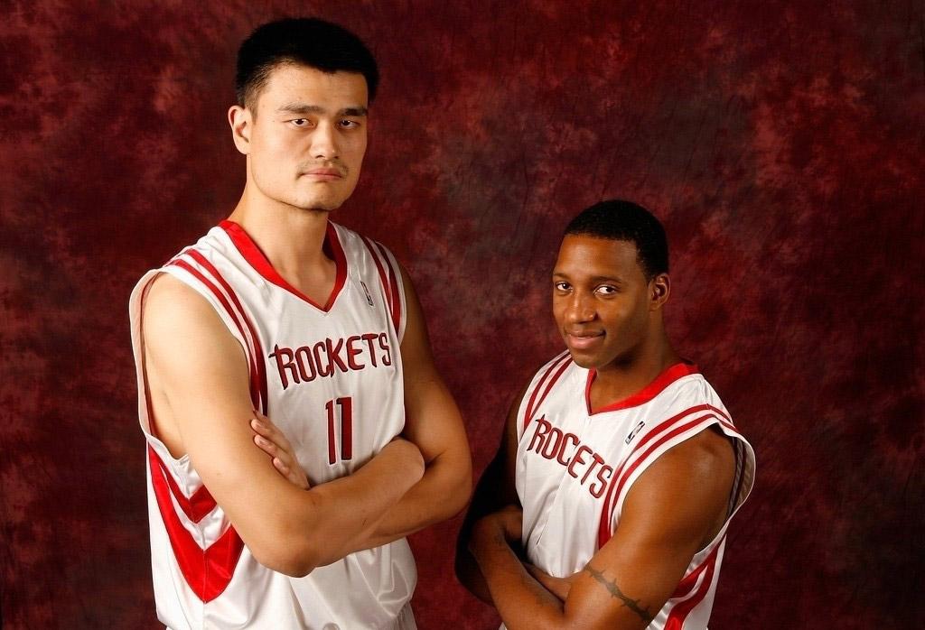 日本登录nba的球员 那些登录NBA的中国球员(5)