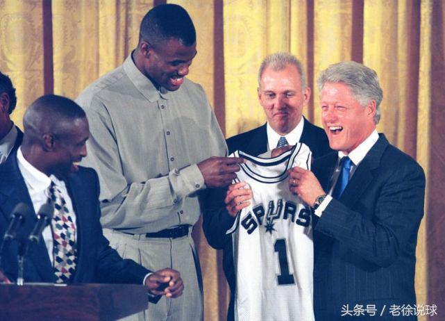 历年nba白宫之行 盘点历史上NBA总冠军球队拜访白宫的那些事儿——总统和总冠军(8)
