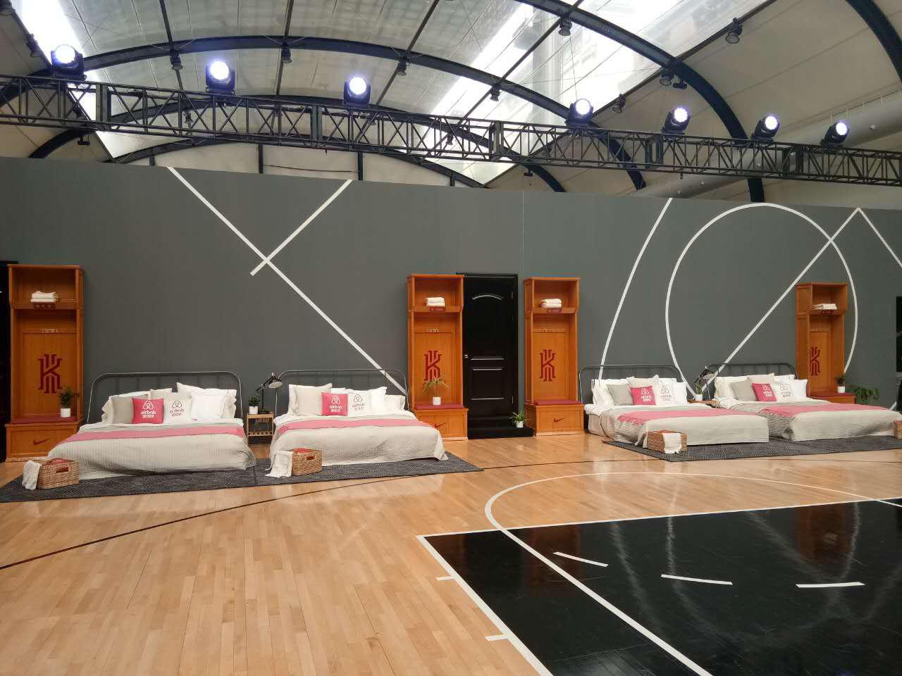 nba篮球风格卧室 NBA球星家的“样板房”什么样(8)