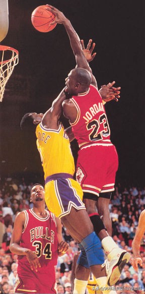 1991年美国nba总决赛 1991年NBA总决赛第一场——遗憾的绝杀(9)
