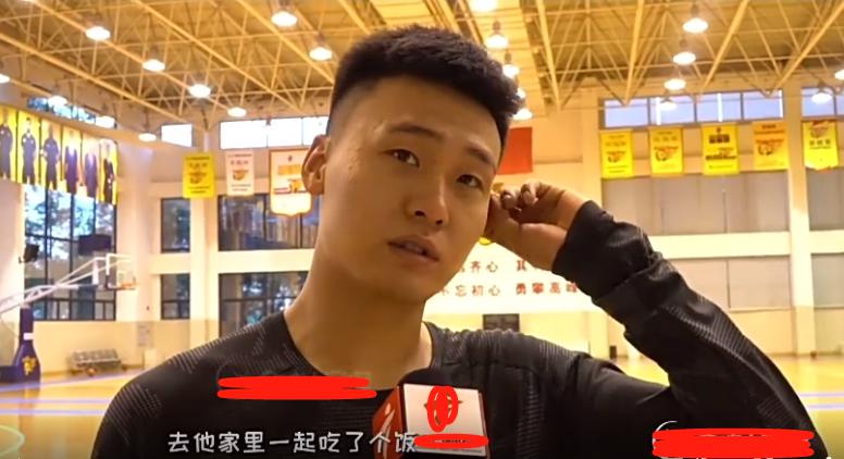 蹭饭第一名！广东男篮最强后卫接受采访，休赛期基本在训练中度过