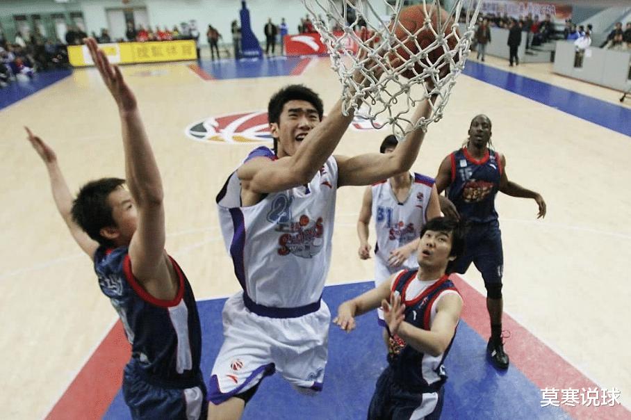 篮球解说徐咏，被伤病毁掉的最可惜的天才，当年风采不输张镇麟(5)