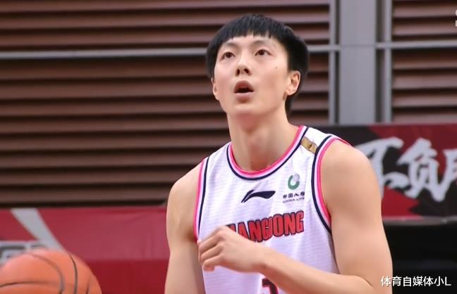 中国男篮集结，辽宁队两人落选，广东队球员最多，杜锋出险招(2)