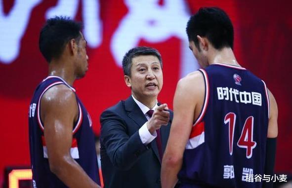 作为中国男篮史上首位混血球员，祝铭震真的有资格入选吗？(5)