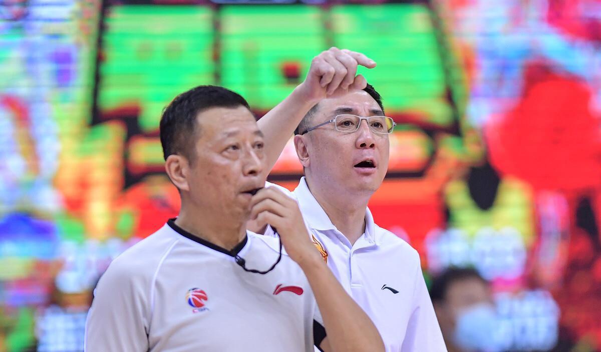 盘点中国男篮国家队主教练，那些一届比赛下课的主教练很悲哀！(3)