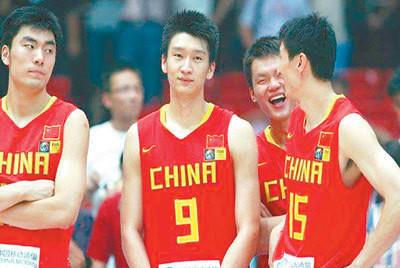 盘点中国男篮国家队主教练，那些一届比赛下课的主教练很悲哀！(7)