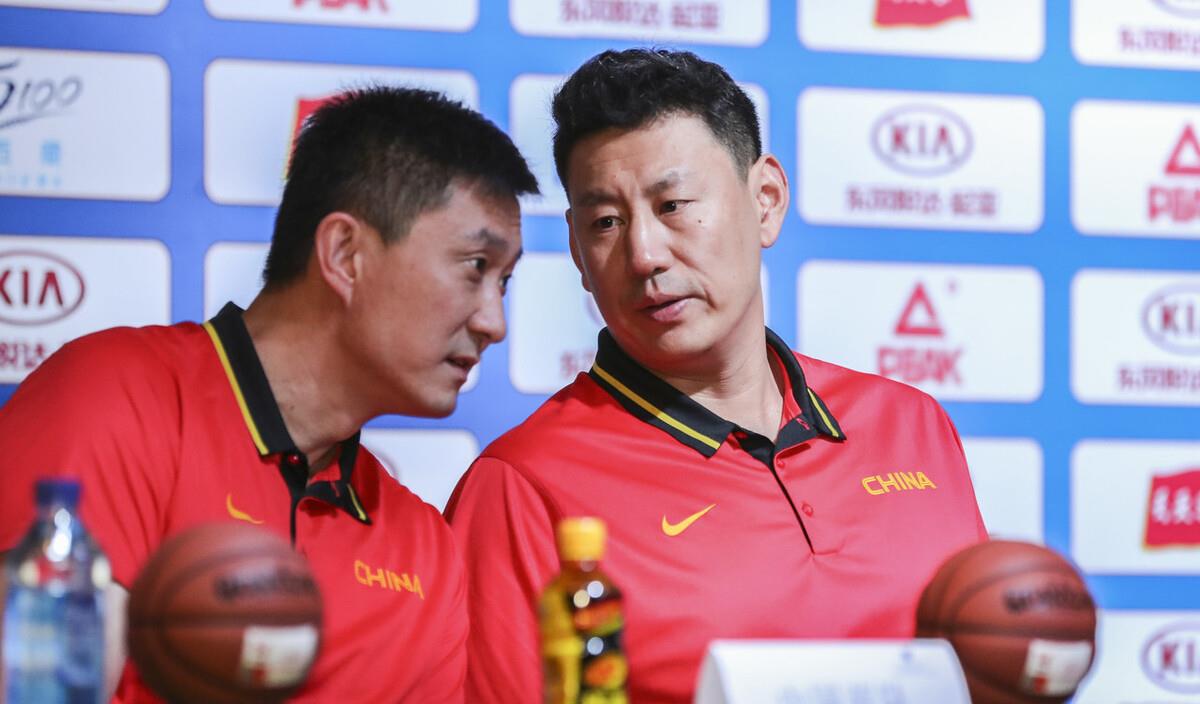 盘点中国男篮国家队主教练，那些一届比赛下课的主教练很悲哀！(8)