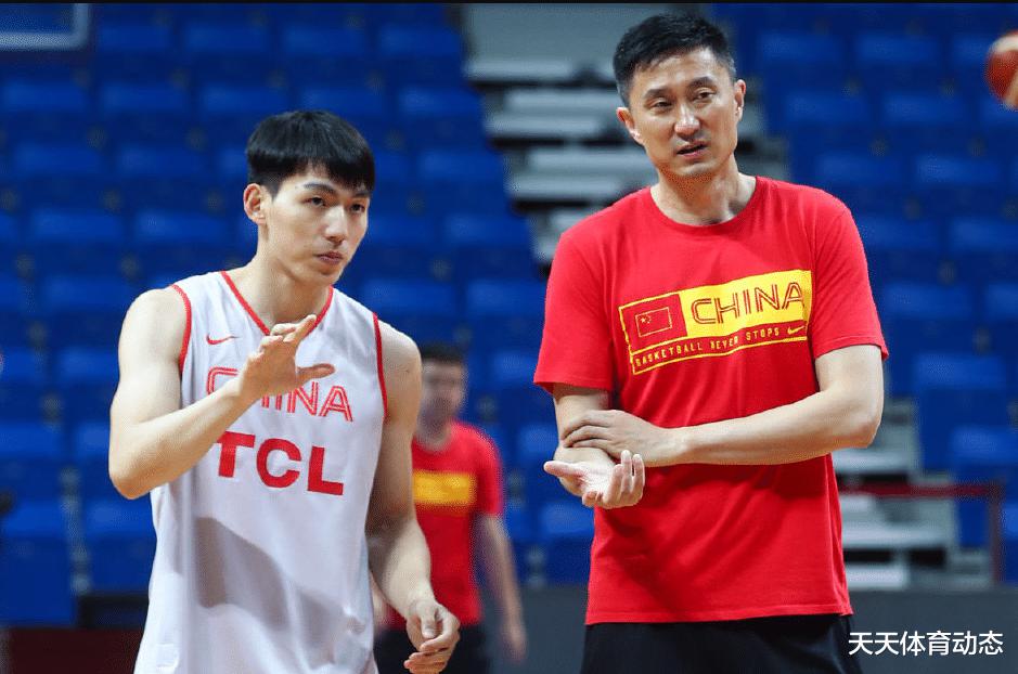 官宣！中国男篮亚预赛报名18人，12人名单基本确定，周琦是新核心！