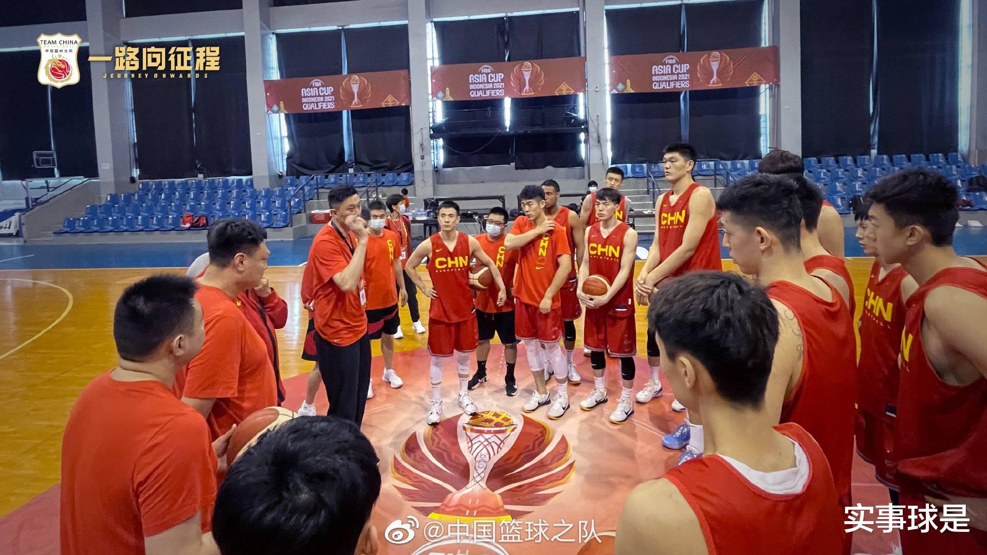 周琦化身眼镜侠，中国男篮仍在菲律宾训练，将赴加拿大迎5场恶战(2)