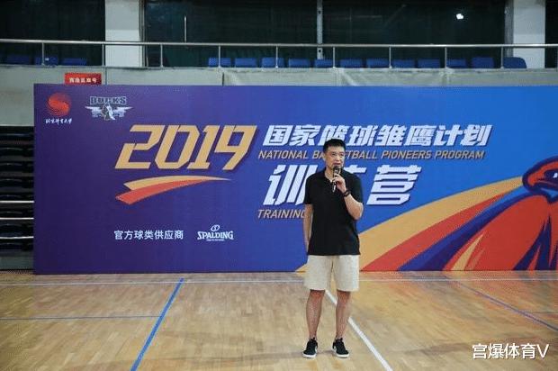 北京首钢大调整！闵鹿蕾正式离开球队 告别中国篮坛(2)
