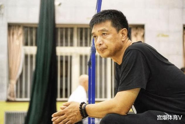 北京首钢大调整！闵鹿蕾正式离开球队 告别中国篮坛(3)