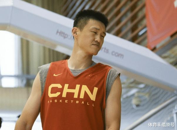 中国男篮进入亚洲杯节奏，杜锋携九大国手品评奥运出局，四字总结