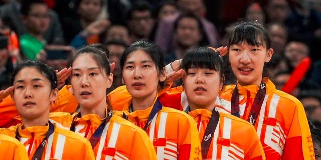 中国女子篮球国家队即将组队参加全运会，她们能100％夺冠吗？(4)