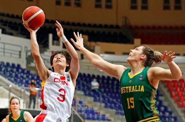 快攻旋风李缘！中国女篮大胜澳大利亚，这样打下去亚洲杯冠军稳了(3)