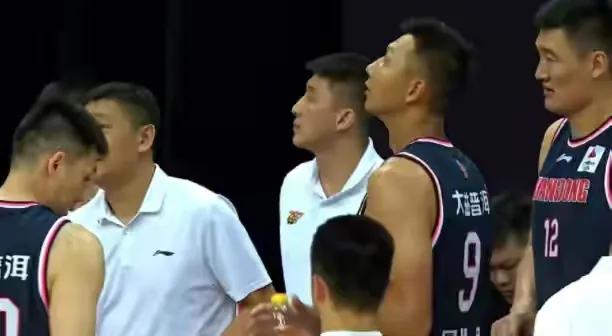 广东男篮热身两连败，首场对阵深圳队，杜锋有十足的自信吗？