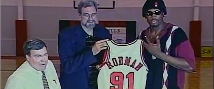​罗德曼虽然是个问题人物，但他确实是个篮球天才。(5)