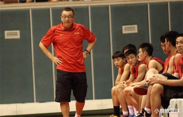 正式离队！CBA争议教练告别中国男篮，姚明这次不留情面(1)