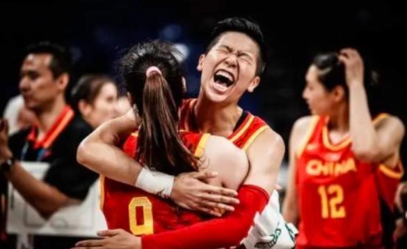 正式官宣！中国女篮晋级世界杯12强，新黄金一代全力冲击世界冠军