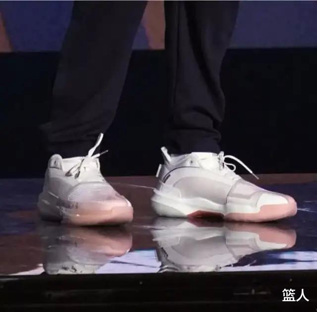 NBA球员上脚：詹姆斯2双战靴，李宁和匹克的球鞋都有(11)