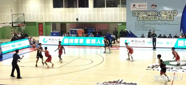 13分4篮板！广东宏远混血新星表现出色，带队夺冠，未来让人期待(1)