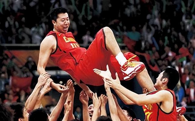 喜讯！中国男篮王治郅之子或加盟CBA弱旅260斤希望成为小韩德君(5)