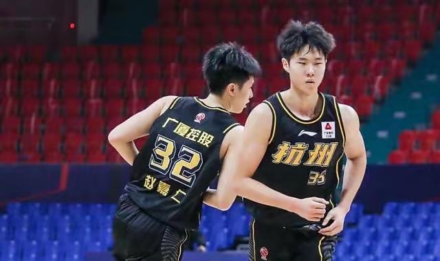 仁义兄弟入选三人篮球国家队，广厦队锋线仅剩朱俊龙(2)