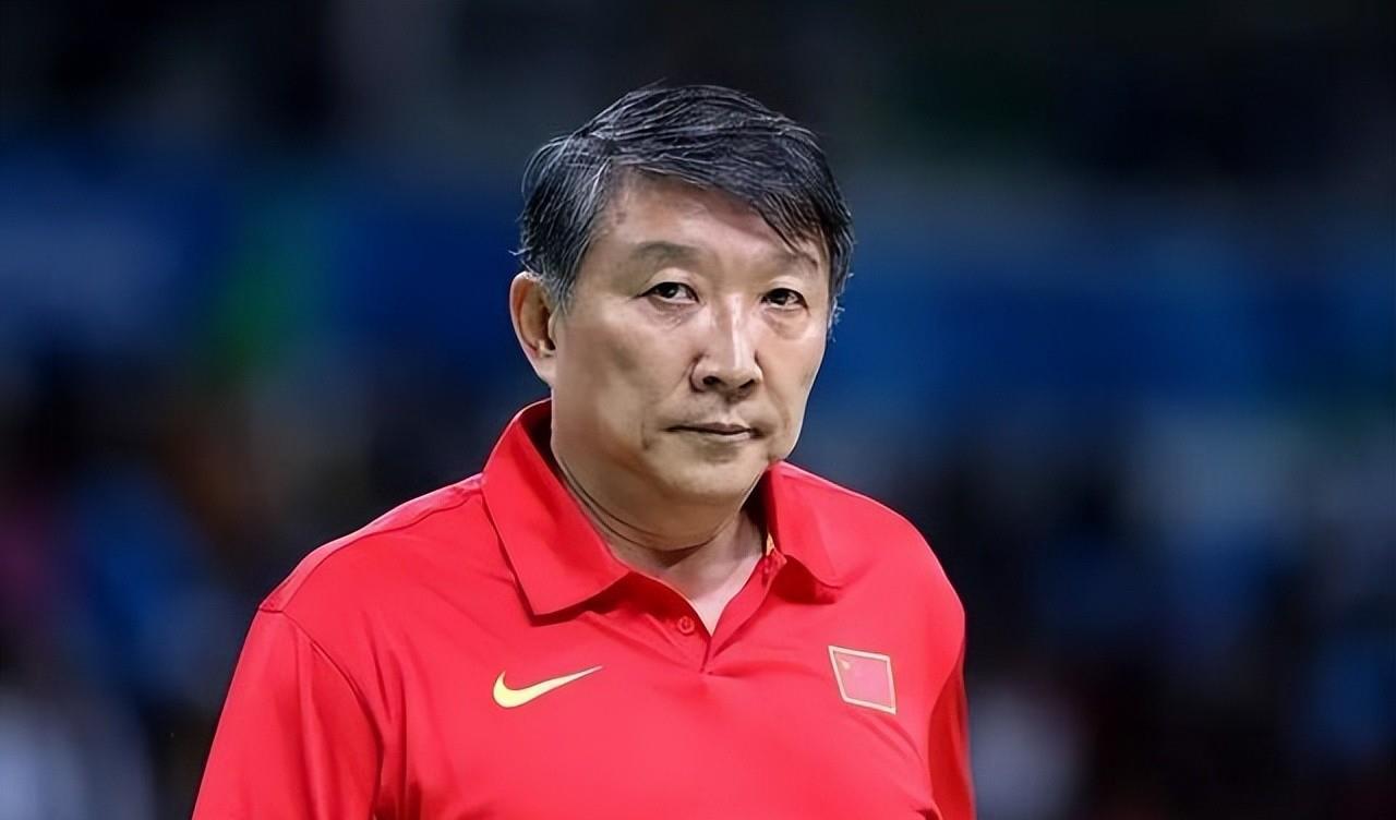 从李楠到宫鲁鸣，事实证明了国家队空降俱乐部的教练未必适合CBA(1)