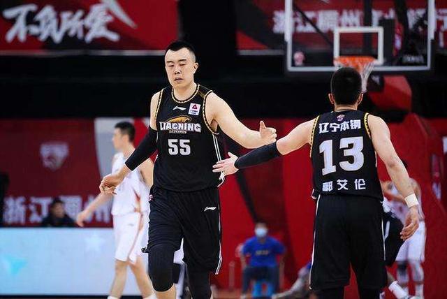辽宁男篮加盟28岁锋线猛将：与山西男篮已交易成功，杨鸣喜出望外(2)